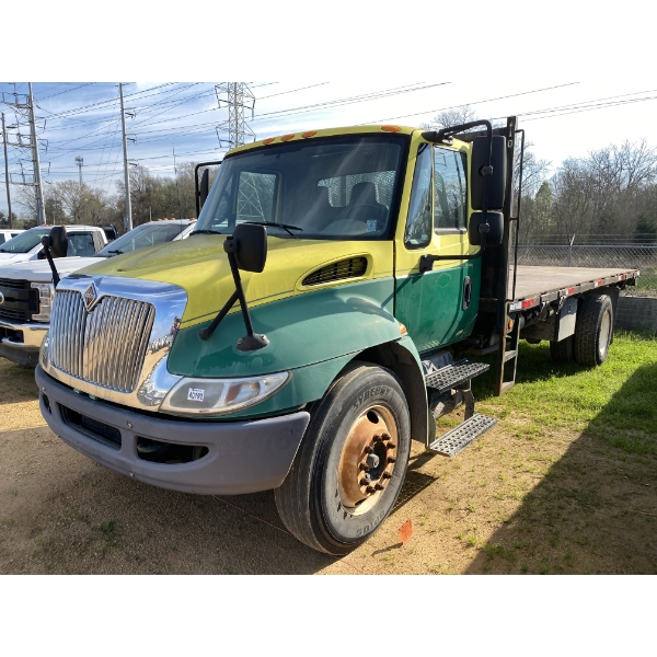 2011 INTERNATIONAL 4300 Flatbed Dump Truck