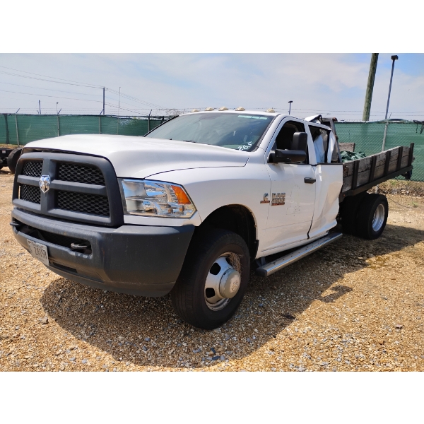 2014 RAM 3500 Flatbed Truck
