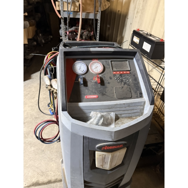 ROBINAIR 34288NI REFRIGERANT MACHINE