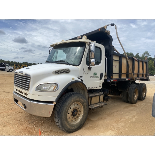 2007 FREIGHTLINER M2 Dump Truck