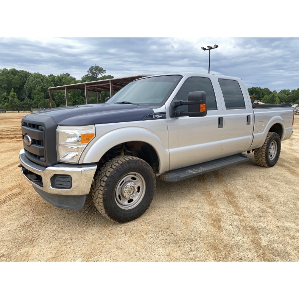 2016 FORD F250 XL Pickup Truck