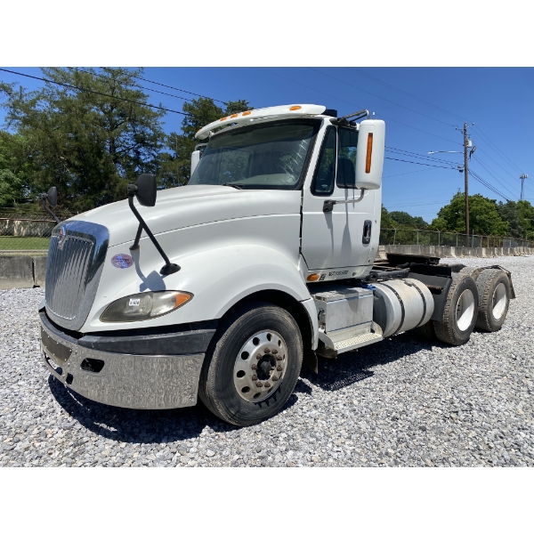 2015 INTERNATIONAL PROSTAR+ 122 Day Cab Truck