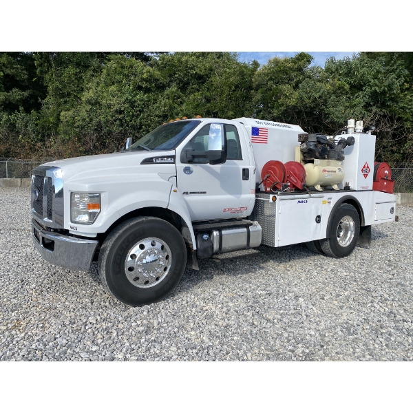 2017 FORD F750 SUPER DUTY Fuel / Lube Truck