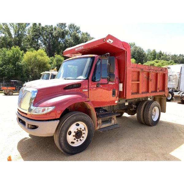 2014 INTERNATIONAL DURASTAR 4300 Dump Truck
