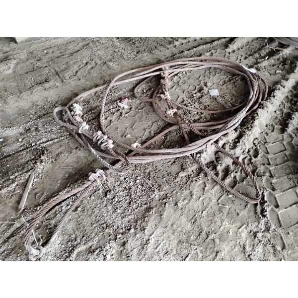 WIRE ROPE CHOCKERS