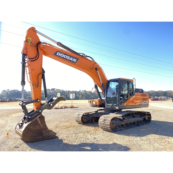2022 DOOSAN DX225LC-7 Excavator