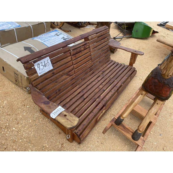 CEDAR PORCH SWING 70"W