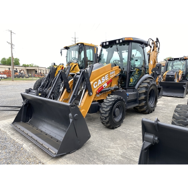2018 CASE 590SN Backhoe