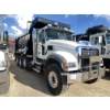 Image 4 : 2024 MACK GR64F Dump Truck