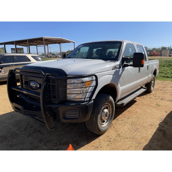 2015 FORD F250 XL Pickup Truck