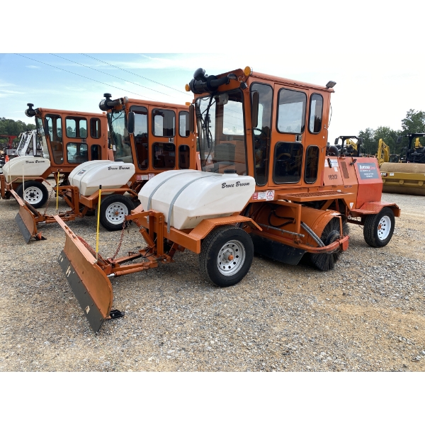 2022 BROCE RCT350 Broom