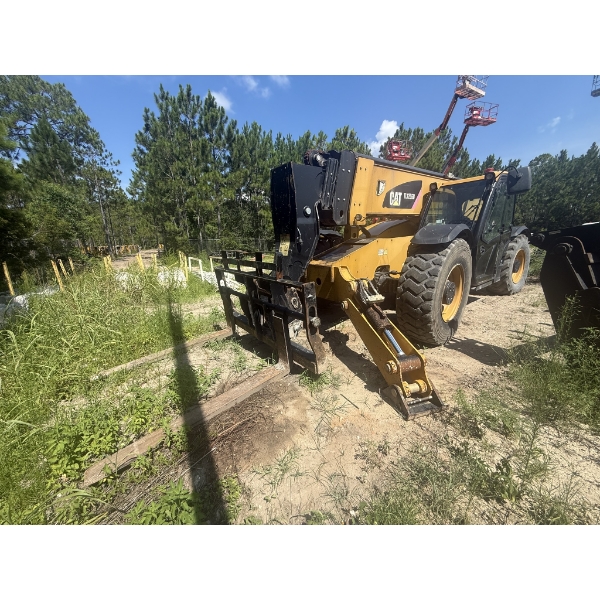 2016 CAT TL1255D Forklift - Telehandler