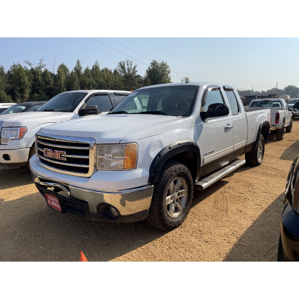 2012 GMC SIERRA SLT Pickup Truck