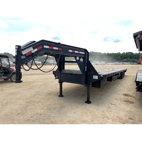 2013 PJ FD40 Gooseneck Trailer
