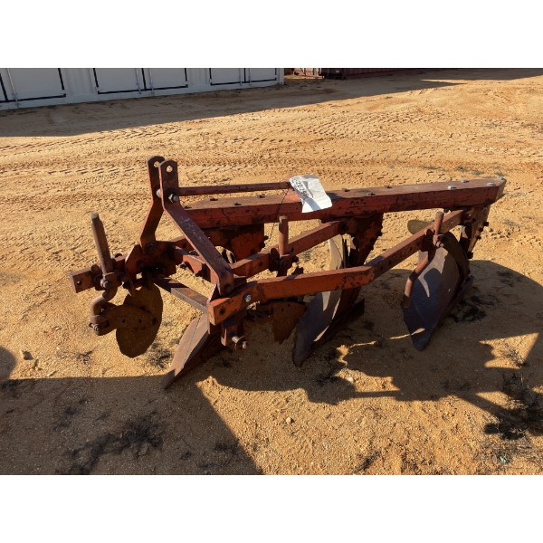 3 ROW BREAKING PLOW