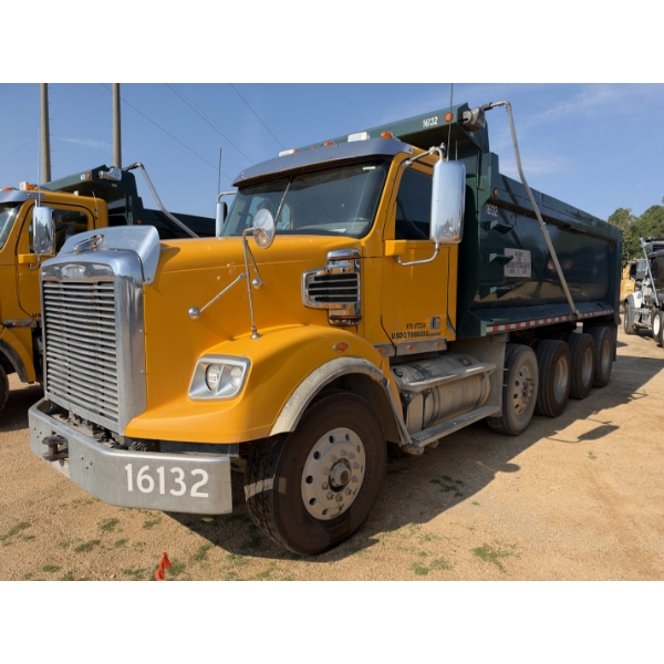 2014 FREIGHTLINER CORONADO Dump Truck
