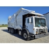 Image 2 : 2019 MACK TE64 Garbage / Sanitation Truck