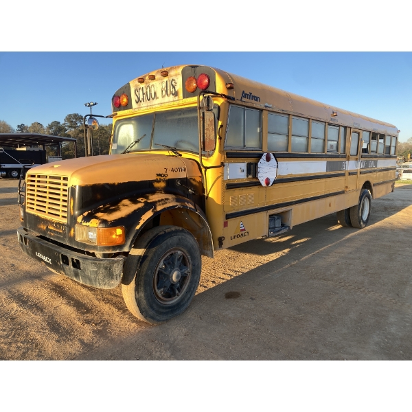 1995 INTERNATIONAL 3800 Bus