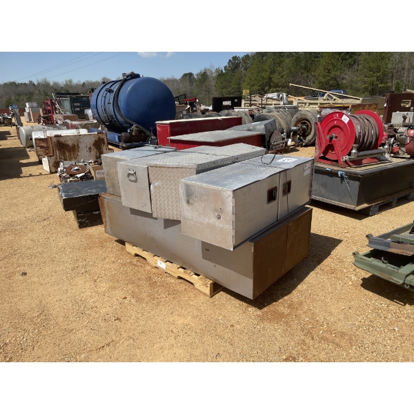 MISC TRUCK TOOL BOX