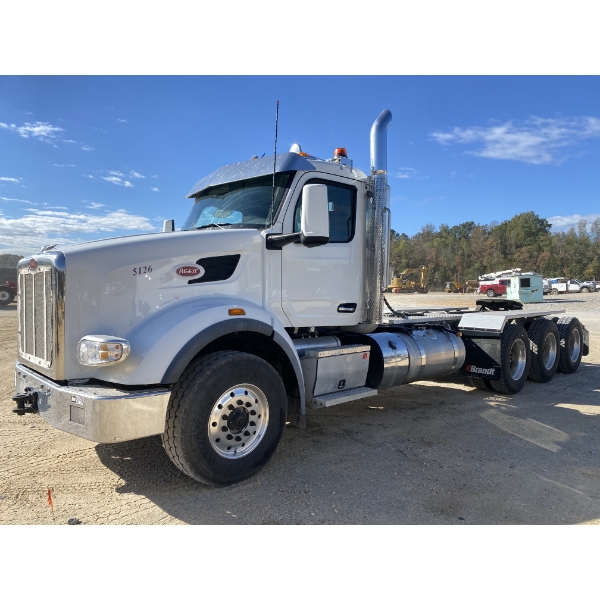 2023 PETERBILT 567 Day Cab Truck