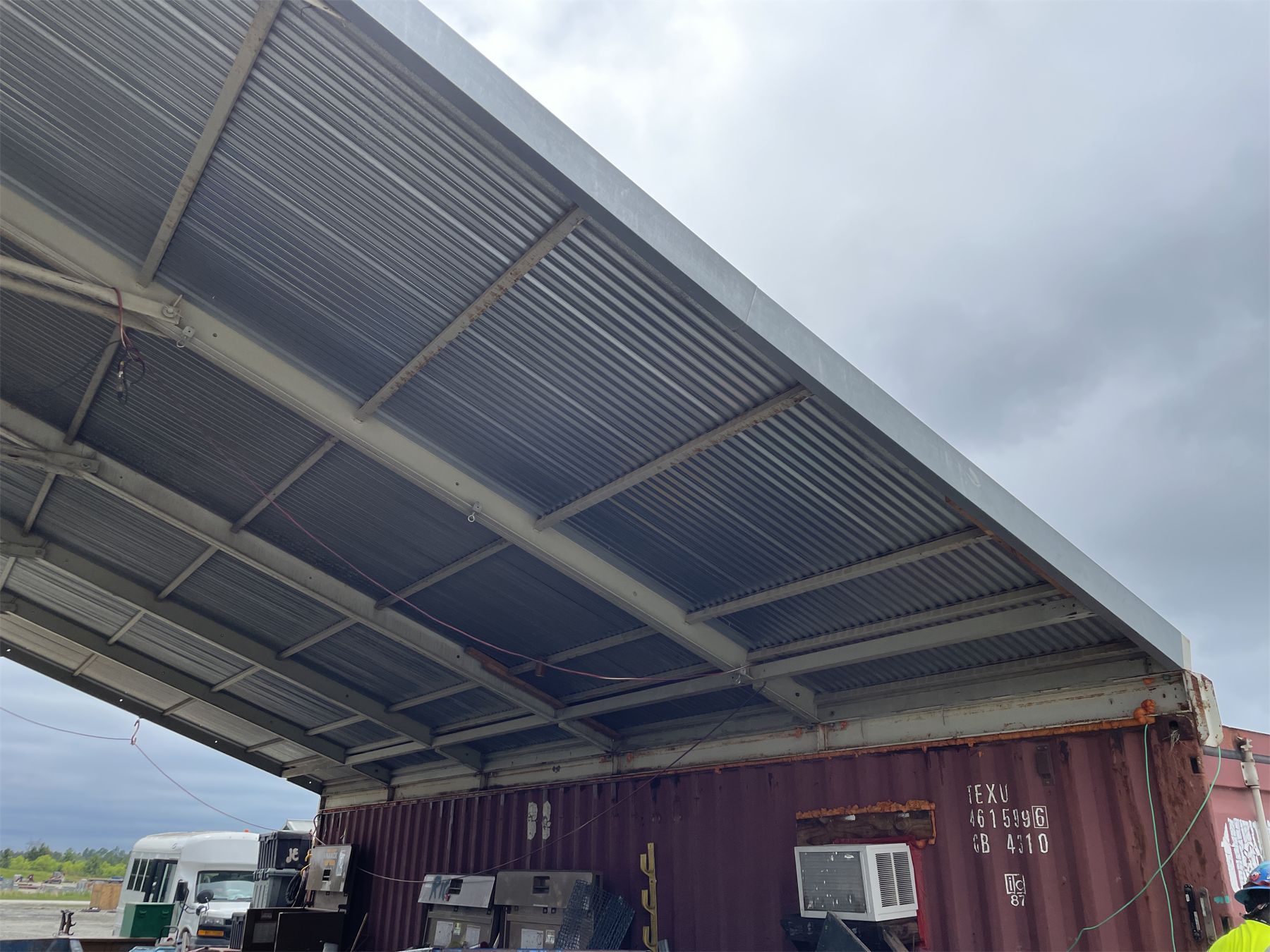 ATCO 40' CONTAINER READY ROOF SYSTEM - J.M. Wood Auction Company, Inc.