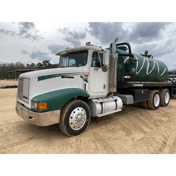 1996 INTERNATIONAL 9200i Sewer Rodder Truck