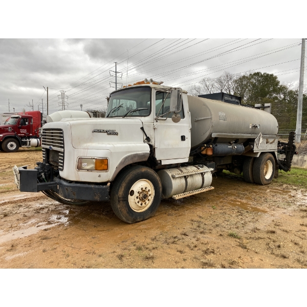 1995 FORD AERO-MAX L-9000 Asphalt Distributor Truck