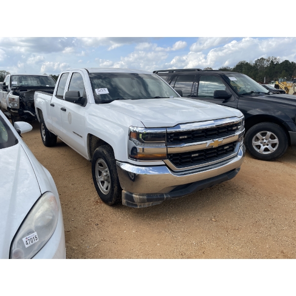 2017 CHEVROLET SILVERADO Pickup Truck