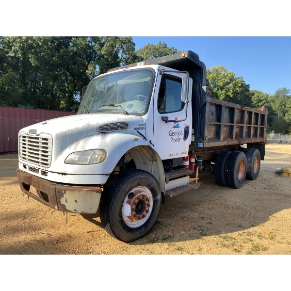 2005 FREIGHTLINER M2 Dump Truck
