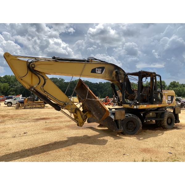 2011 CAT M322D Excavator - Wheel