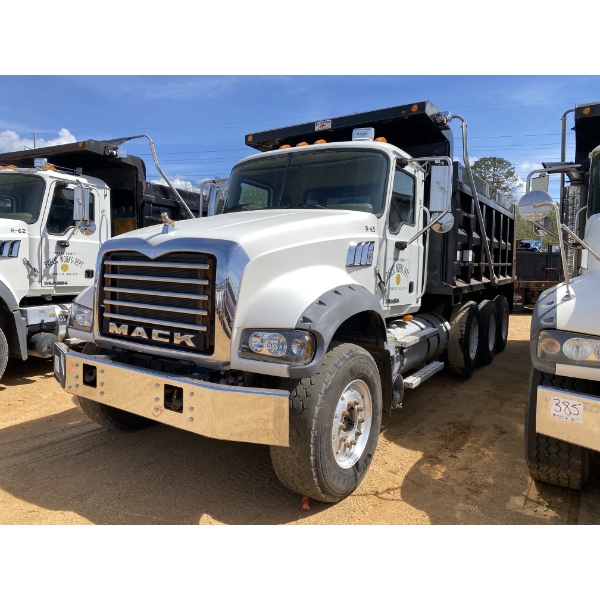 2008 MACK GU713 Dump Truck