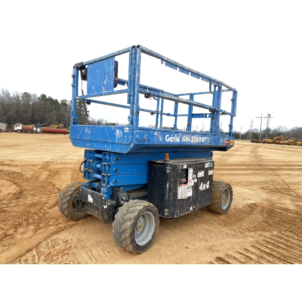 2015 GENIE RT3369 Scissor Lift