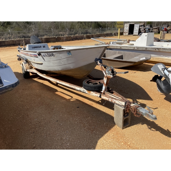 1985 LOWE LUNKER Boat