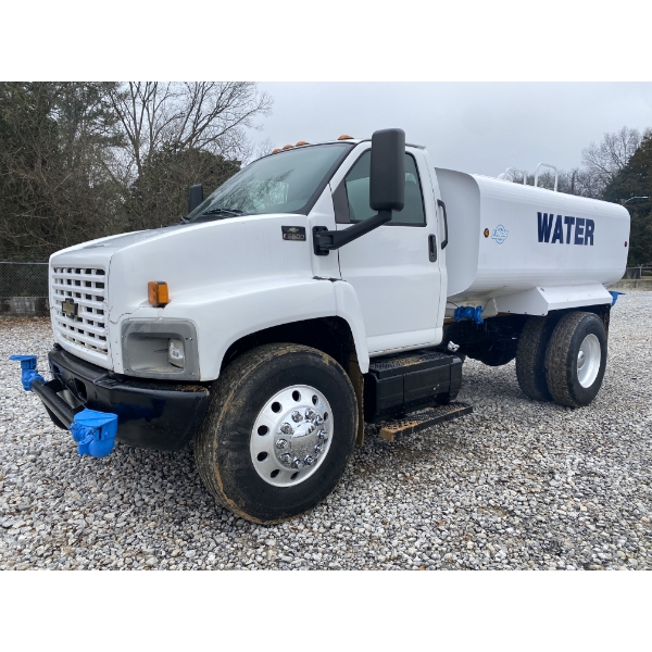 2005 CHEVROLET C6500 Water Truck