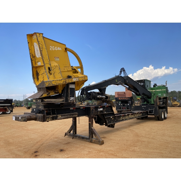 2011 JOHN DEERE 437D Log Loader