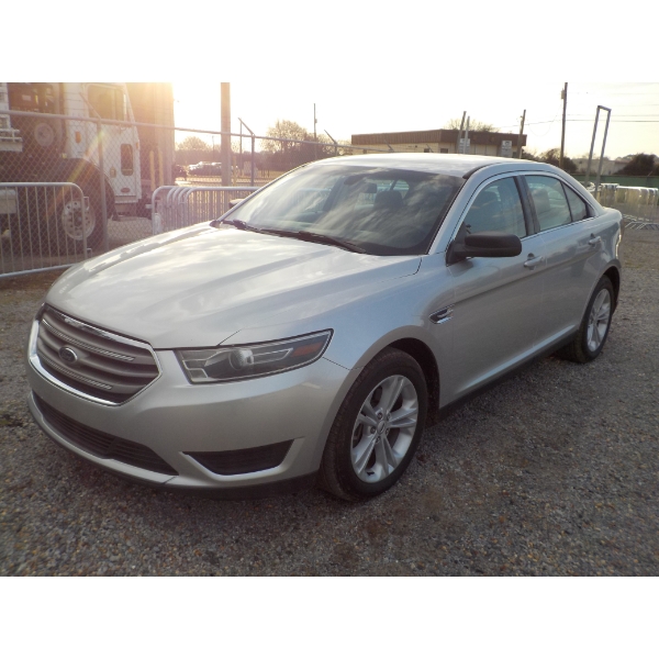 2018 FORD TAURUS Automobile