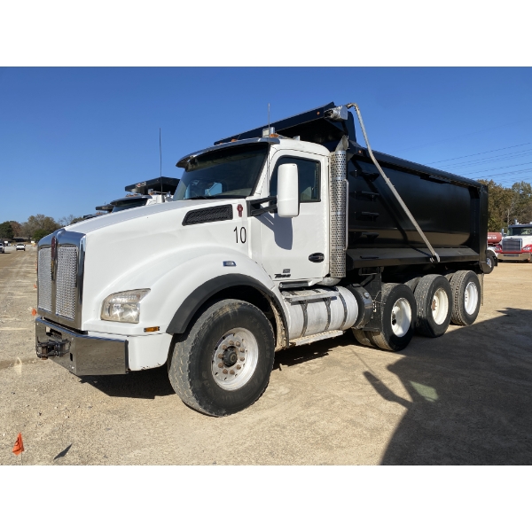 2019 KENWORTH T880 Dump Truck