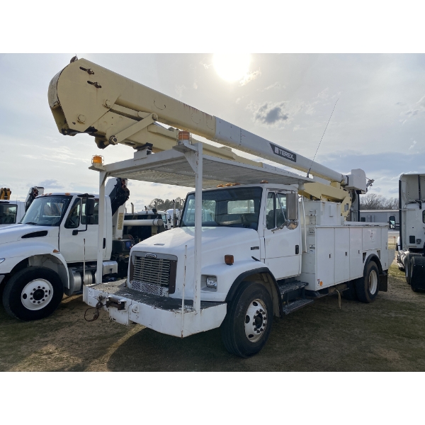 2003 FREIGHTLINER FL80 Bucket Truck