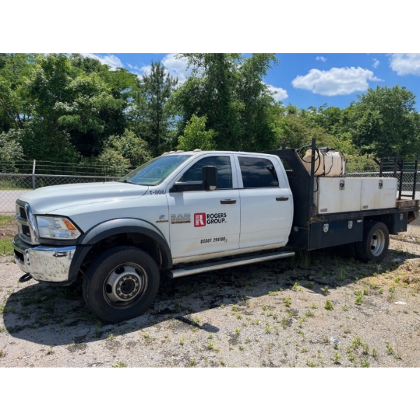 2017 RAM 5500 HD Flatbed Truck