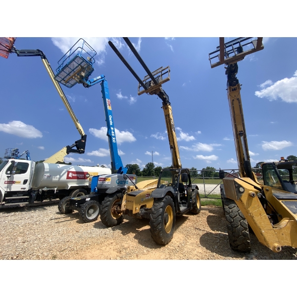 2019 CAT TL642D Forklift - Telehandler