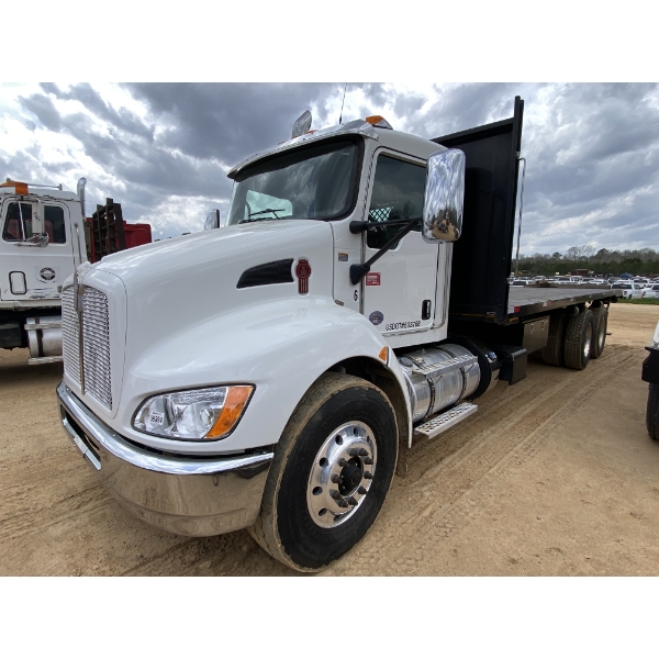 2021 KENWORTH T370 Flatbed Truck