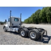 Image 2 : 2025 PETERBILT 567 Day Cab Truck