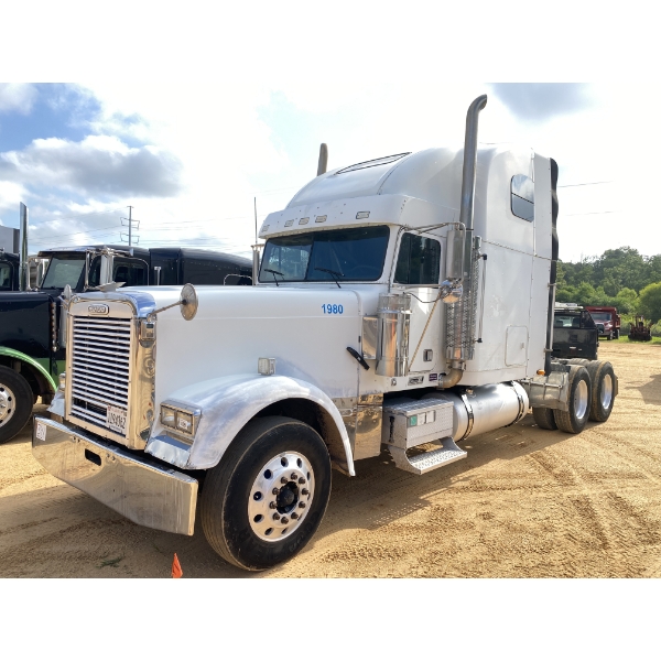 2003 FREIGHTLINER CLASSIC XL Sleeper Truck