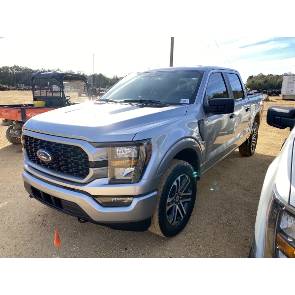 2023 FORD F150 XL Pickup Truck