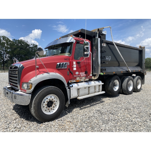 2016 MACK GU713 Dump Truck