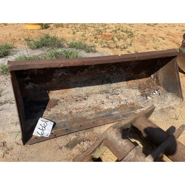 66" BUCKET, fits excavator