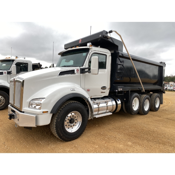 2025 KENWORTH T880 Dump Truck