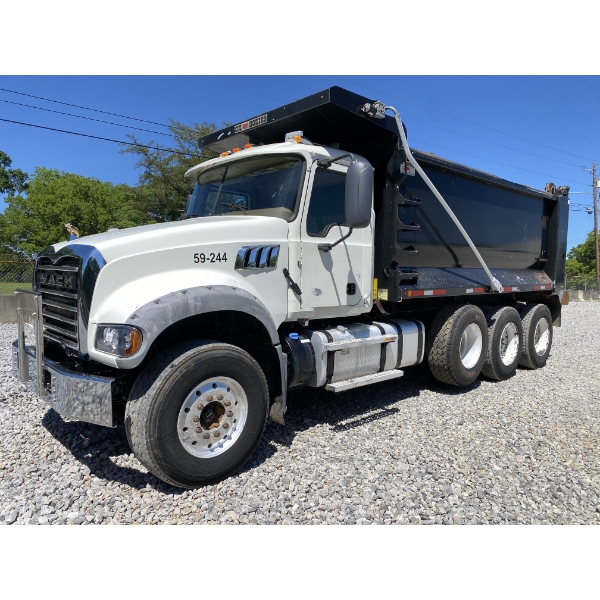 2019 MACK GU713 Dump Truck