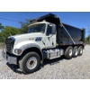 Image 1 : 2019 MACK GU713 Dump Truck