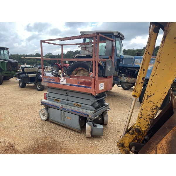 2007 SKYJACK SJIII-3219 Scissor Lift